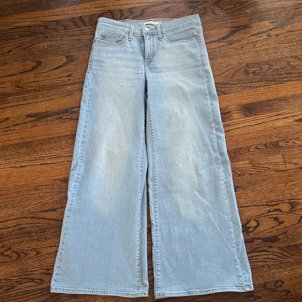 Levi’s 318 slimming Wide-Leg Women Jeans size 28x30